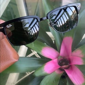 Black Raybans - Barely used